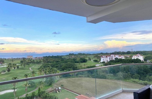 El Palmar Condominio | Large Oceanview 4 bedroom condo in beautiful Vista Mar - 10 mins from Coronado