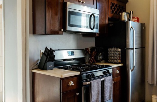 Mill River Apartamento | Large, Open-Concept, One Bedroom in Wooster Square