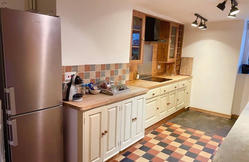 Hognaston Casa | Large Pet-Friendly Cottage in the Heart of the Village