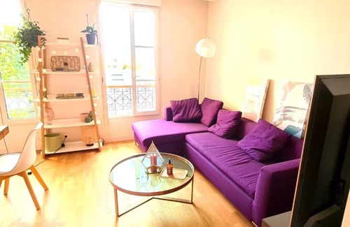 Clamart Apartamento | Large, pleasant duplex apartment on top floor