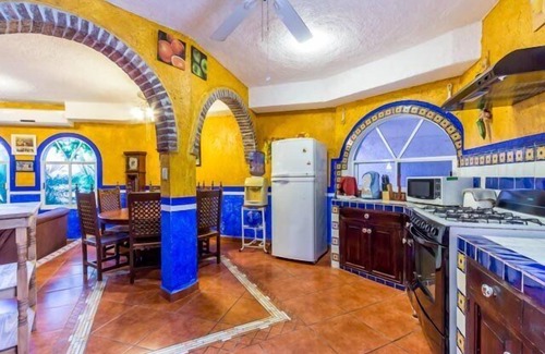 Colonia Andrés Casa | Gran Patio y Alberca, Ubicacion Centrica, Colonia de Corpus Christi