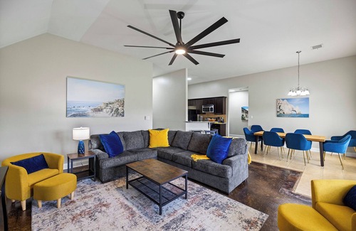 Tangipahoa Parish Casa | Large Pool, Game Room, TV Every Room