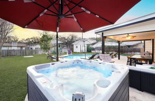 North San Antonio - SAT Casa | Large Pool&Mini Golf HotTub Near Alamo&Riverwalk