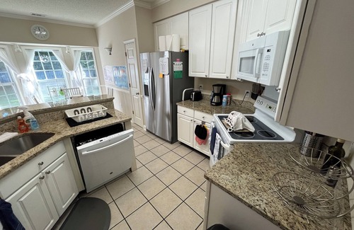 Pickwood Casa | Large private home near campus