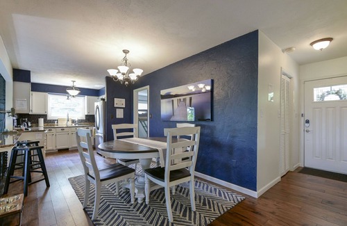 Branson West Casa | Large, private home mins to Silver Dollar City!