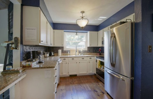 Branson West Casa | Large, private home mins to Silver Dollar City!