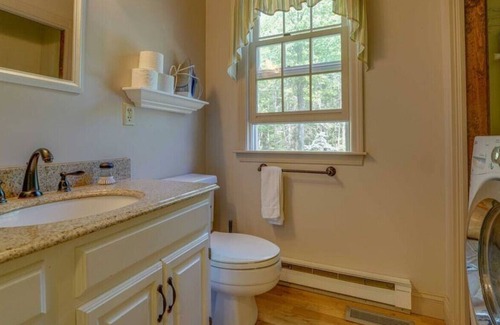 Gorham Casa | Large Private Maine Home with Pool in Gorham