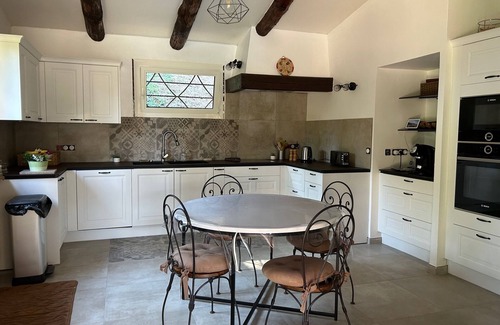 La Gaude Villa | Villa provenzal dominante muy tranquila con piscina