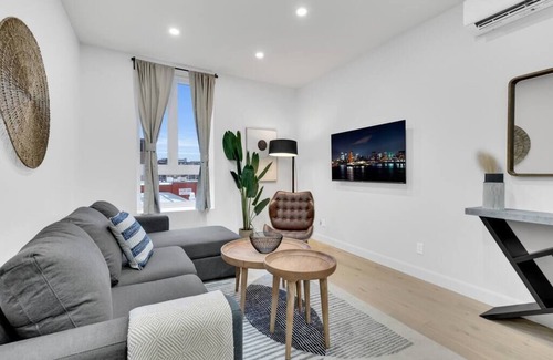 Southwest Condominio | Large renovated 1 bedroom, king bed, sleep 4