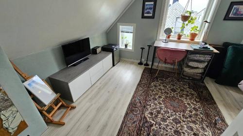 Alesund Casa | Large room in a unique apartment, balcony, free parking