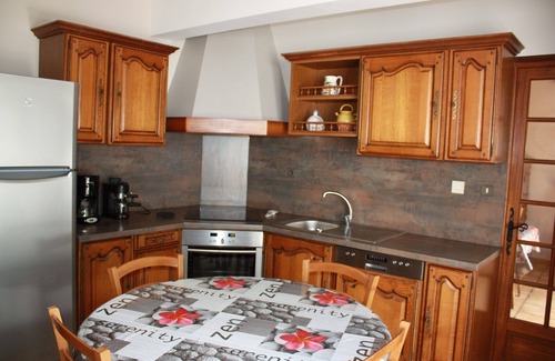 Salmiech Casa | Casa rural grande en casa unifamiliar para 10 a 12 personas en SALMIECH