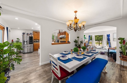 Lincoln Acres Casa | Large space 4 large groups, families, intimate celebrations, retreats & reunion.