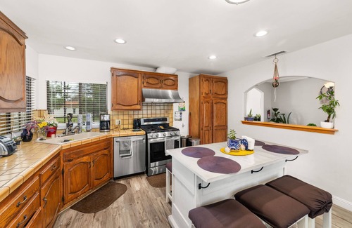 Lincoln Acres Casa | Large space 4 large groups, families, intimate celebrations, retreats & reunion.