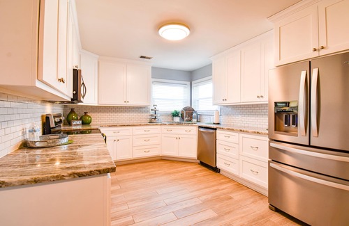 Columbia Casa | Clean, comfortable, and convenient. Spacious place to enjoy.
