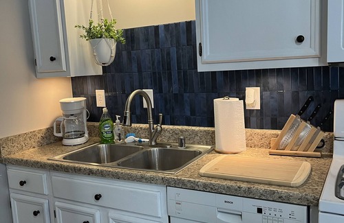 Shelby Park Casa | Large space!