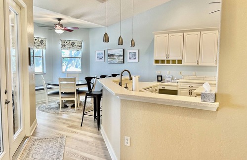 Hernando Casa | Large, spacious 4 BR Lake House w/ private dock- perfect for families!