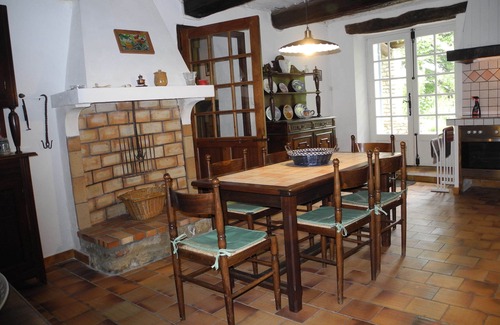 Mollans-sur-Ouveze Casa | Large stone house with flair in Drôme provençale