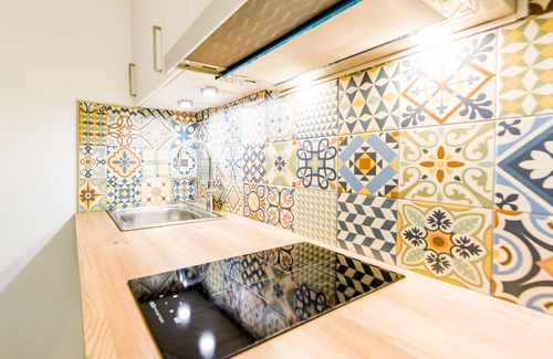 Saint-Jean-de-Vedas Apartamento | Large studio in the heart of the village