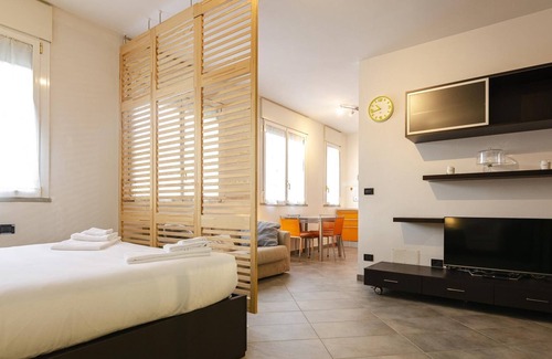 Cirenaica Apartamento | Large studio flat with private car park