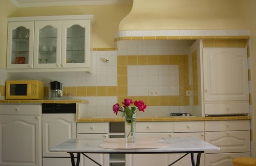 Carnoux-en-Provence Apartamento | Amplio estudio con piscina en el parque Cassis Calanques