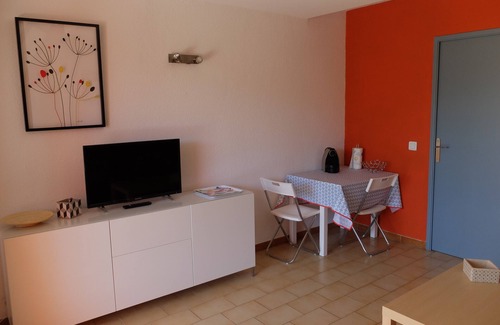 Les Lecques Apartamento | GRAN ESTUDIO - terraza - 50 m Playa - tiendas y restaurantes cercanos.