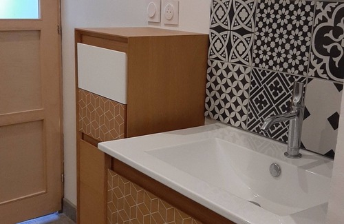 Regusse Apartamento | Large studio with terrace, discount on second and subsequent weeks.