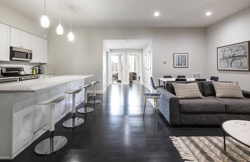 Hoboken Apartamento | Large Stylish 3BR Loft on Cobblestone Ln Near NYC