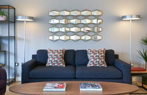 Grand Canal Dock Casa | Large Stylish Bright & Luxurious 2 Bed Apartment