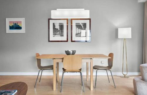 Grand Canal Dock Casa | Large Stylish Bright & Luxurious 2 Bed Apartment