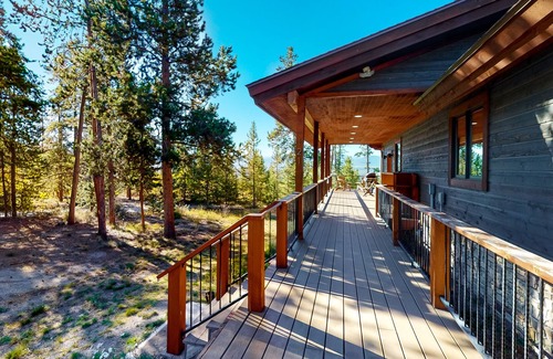 Winter Park Highlands Casa | Large & Stylish 'Hemlock Hideaway' w/Private Hot Tub, Deck, WiFi, Stunning Views
