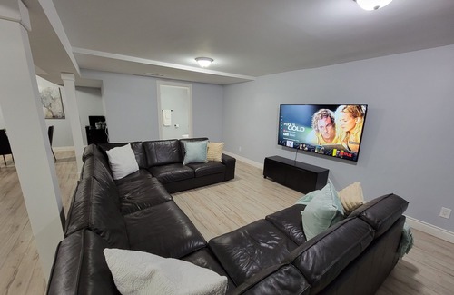Cambridge Casa | Large suite with king bed, pool, and parking!