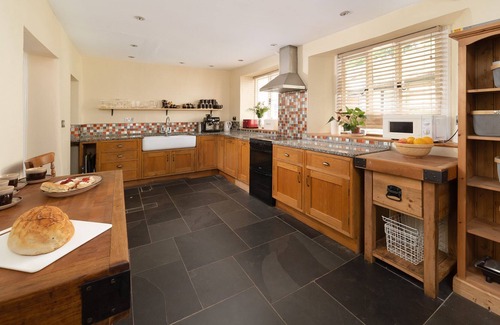 Broadwoodkelly Cabaña | Large thatched cottage in Devon