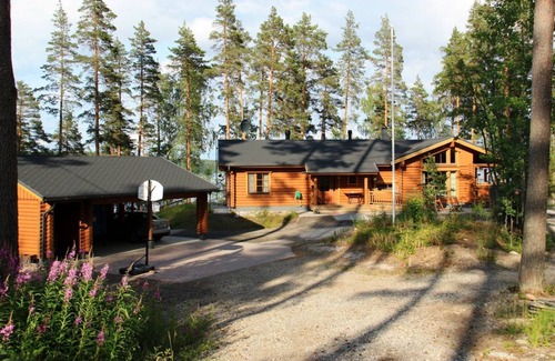 Pertunmaa Casa | Large timber villa with splendid scenery and nature