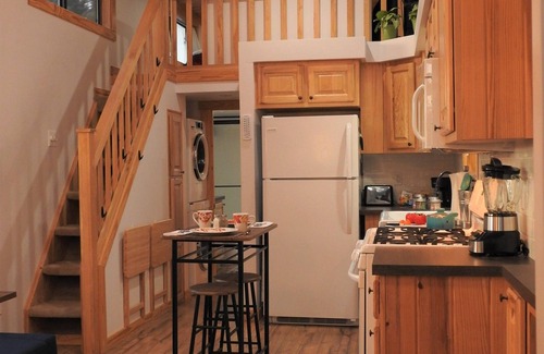 Woodland Park Cabaña | "Large" Tiny Home with HOT TUB perfect for a family get-away or girl's weekend!