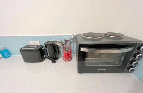 Sutton South Apartamento | Large Triple Studio in South London - Sutton
