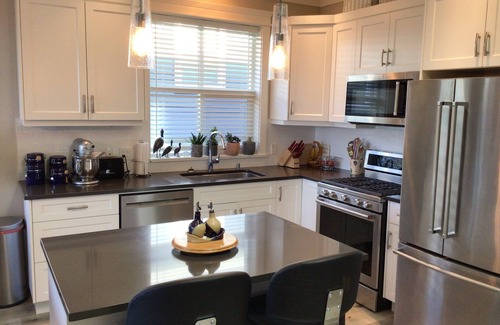 North Cowichan Casa | Large two level townhome in the Cowichan valley, sleeps 6