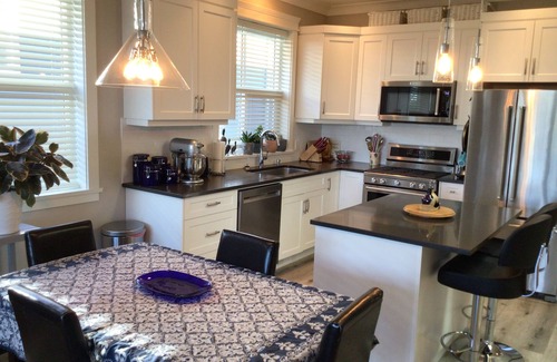 North Cowichan Casa | Large two level townhome in the Cowichan valley, sleeps 6