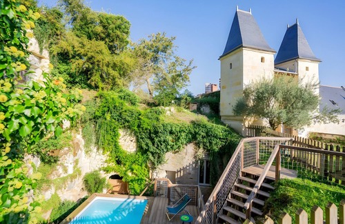 Chenehutte-Treves-Cunault Casa | Large Unusual Holiday Home with Pool on the Banks of the Loire in Anjou
