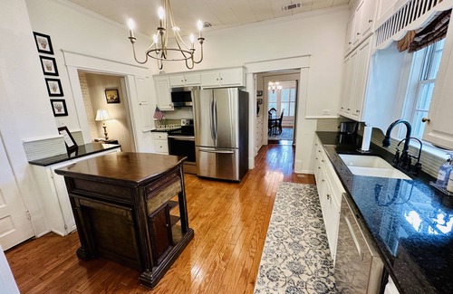 Fitzgerald Casa | Large Updated Historic Home Short Walk to Downtown