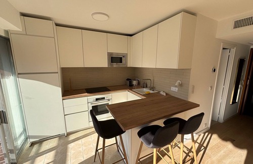 Fabron Apartamento | Large upscale studio in luxury residence, swimming pool, tennis court, park, ...