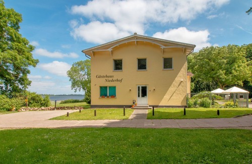 Sundhagen Apartamento | Large vacation apartment 2 lake view - Gästehaus Niederhof - only 50 meters to the