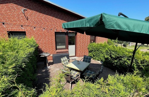 Neppermin Casa | Large vacation apartment with terrace in Neppermin am Achterwasser