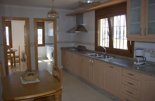 Torre de Benagalbon Villa | Large villa with stunning sea views close to the beach