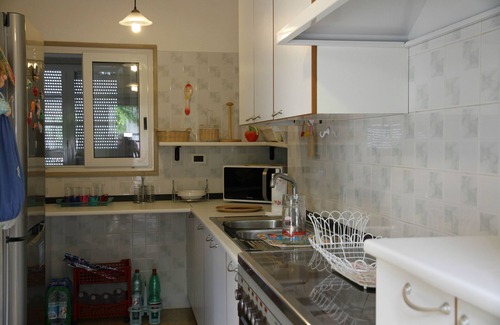 Marina Serra Villa | Gran villa junto al mar, con terraza, jardín y bosque de pinos. Villa frente al mar.
