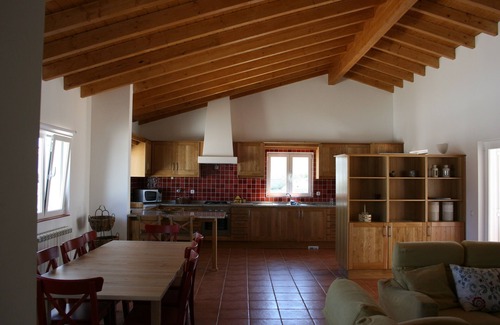 Aljezur Casa | Gran villa con piscina y barbacoa, en una zona tranquila. Increíbles playas y surf.