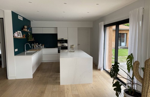 Bordeaux-Lac Casa | Large villa with swimming pool on the outskirts of Bordeaux
