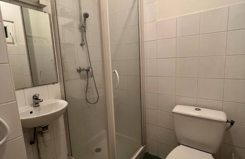 Sens Apartamento | Large, well-located T3 with 2 bathrooms
