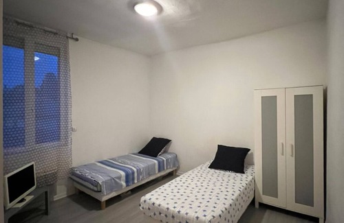 Sens Apartamento | Large, well-located T3 with 2 bathrooms