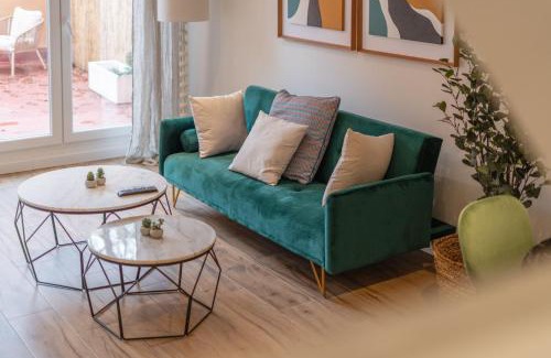 Almenara Apartamento | Large with terrace- 2Bd 1,5Bth- Plaza Castilla