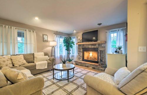 Paupack Casa | Large Yard and Games Edgewater Escape in Paupack!